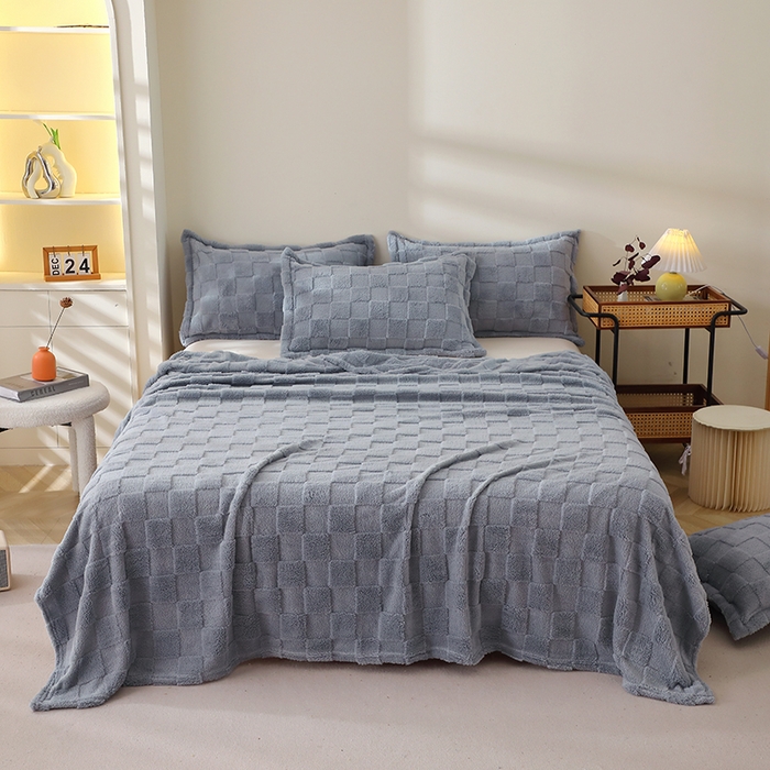 栩裕纺织 2025新款意大利面包格毛毯-卷边款 面包格-蓝灰