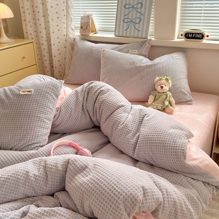 91家纺网 家纺一手货源 找家纺 十里居 2025新款lns奶油双拼华夫格烂花牛奶绒四件套 华夫格系列 华夫格-紫粉