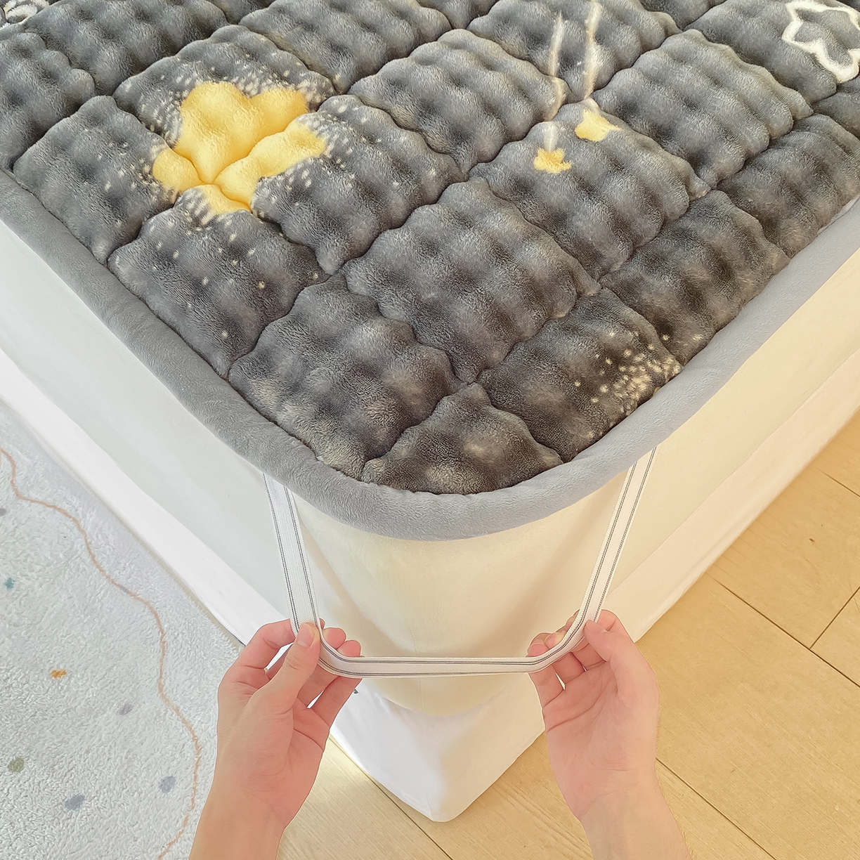 91家纺网 家纺一手货源 找家纺 眠势力 2025新款牛奶绒泡泡床垫加绒仿兔毛绒床褥子秋冬保暖珊瑚绒夹棉床护垫 月亮湾