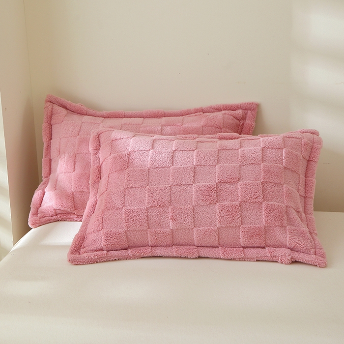 91家纺网 家纺一手货源 找家纺 栩裕纺织 2025新款意大利面包格毛毯-卷边款 面包格-玫瑰粉