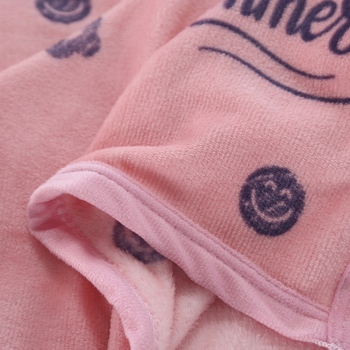 91家纺网 家纺一手货源 找家纺 伊凡毯业 2025新款260克云貂绒毛毯盖毯子直播爆款跑量毛毯 开心笑脸