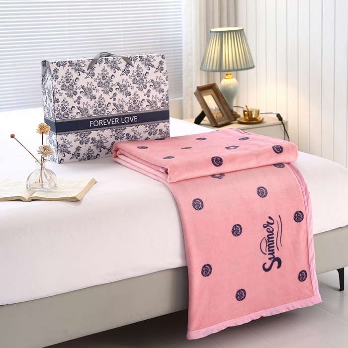 91家纺网 家纺一手货源 找家纺 伊凡毯业 2025新款260克云貂绒毛毯盖毯子直播爆款跑量毛毯 开心笑脸