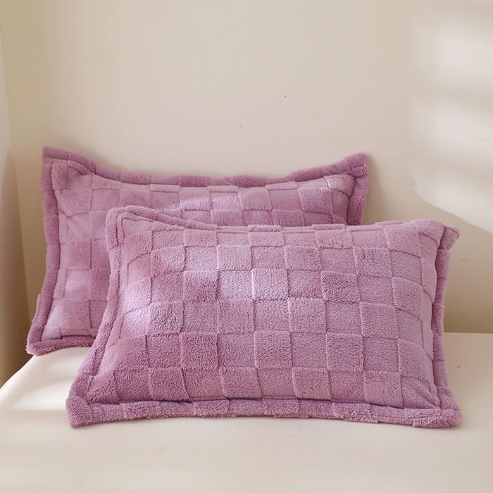 91家纺网 家纺一手货源 找家纺 栩裕纺织 2025新款意大利面包格毛毯-卷边款 面包格-莫奈紫