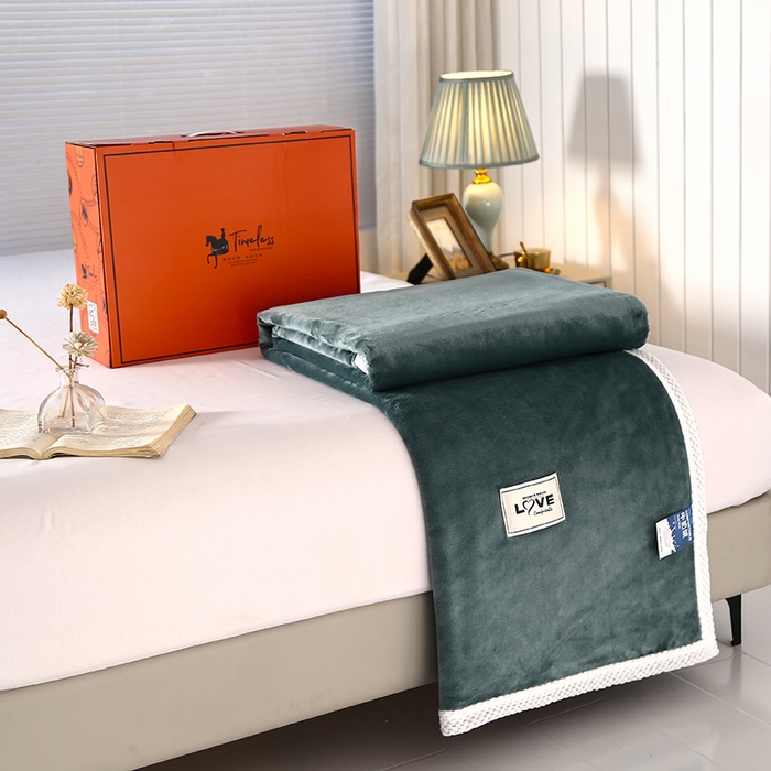 91家纺网 家纺一手货源 找家纺 伊凡毯业 2025新款260克云貂绒毛毯盖毯子直播爆款跑量毛毯 翡翠绿