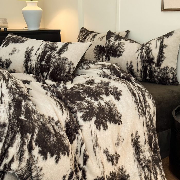 91家纺网 家纺一手货源 找家纺 （总）十里居 2025新款兔毛印花法式轻奢系列牛奶绒四件套