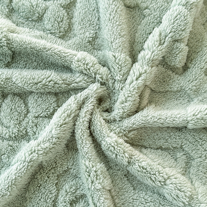 91家纺网 家纺一手货源 找家纺 （总）栩裕纺织 2025新款塔芙绒三叶草提花毛毯-卷边款