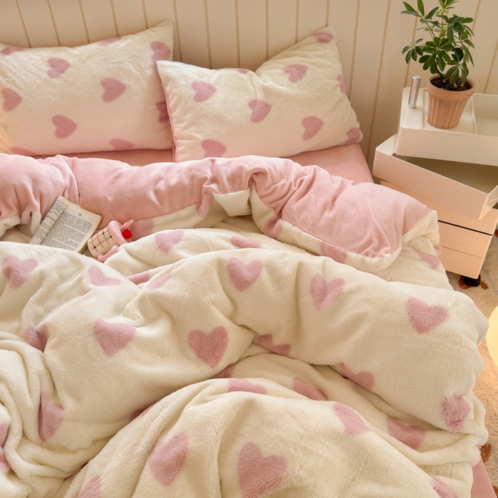91家纺网 家纺一手货源 找家纺 十里居 2025新款lns爱心系列兔毛牛奶绒四件套 爱心系列 爱心-粉