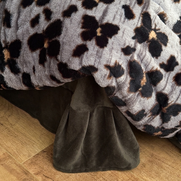 91家纺网 家纺一手货源 找家纺 十里居 2025新款兔毛印花法式轻奢系列牛奶绒四件套 豹纹蝴蝶