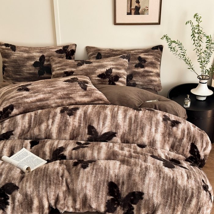 十里居 2025新款兔毛印花法式轻奢系列牛奶绒四件套 蝶舞咖