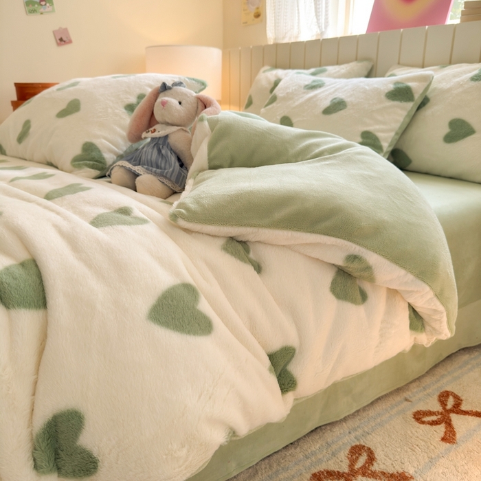 91家纺网 家纺一手货源 找家纺 十里居 2025新款lns爱心系列兔毛牛奶绒四件套 爱心系列 爱心-绿