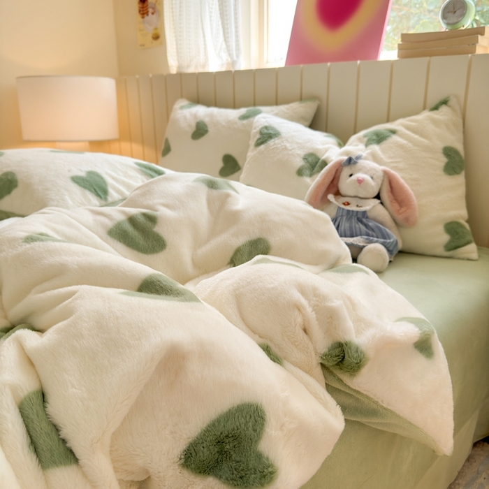 91家纺网 家纺一手货源 找家纺 十里居 2025新款lns爱心系列兔毛牛奶绒四件套 爱心系列 爱心-绿