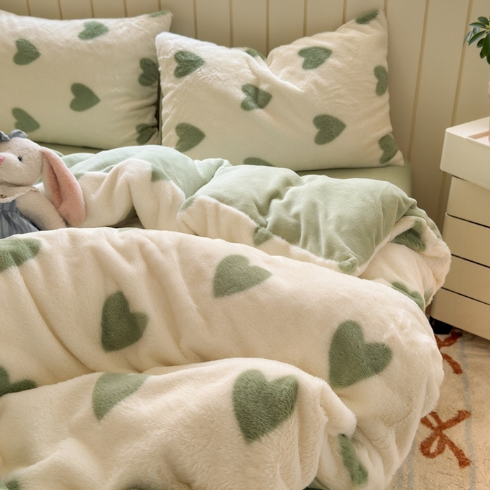 91家纺网 家纺一手货源 找家纺 十里居 2025新款lns爱心系列兔毛牛奶绒四件套 爱心系列 爱心-绿