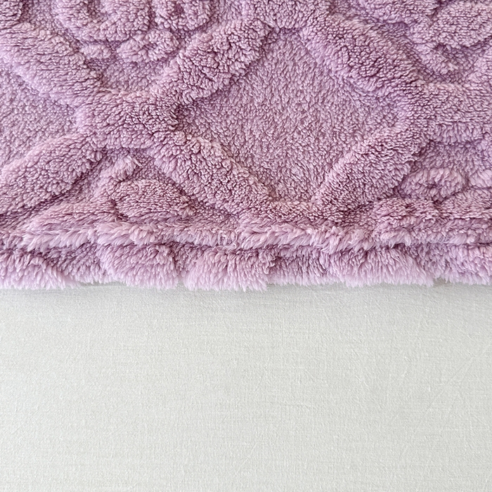 91家纺网 家纺一手货源 找家纺 栩裕纺织 2025新款塔芙绒三叶草提花毛毯-卷边款 莫奈紫