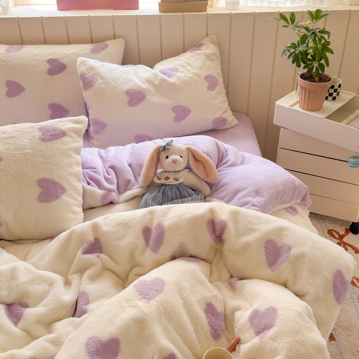 91家纺网 家纺一手货源 找家纺 十里居 2025新款lns爱心系列兔毛牛奶绒四件套 爱心系列 爱心-紫