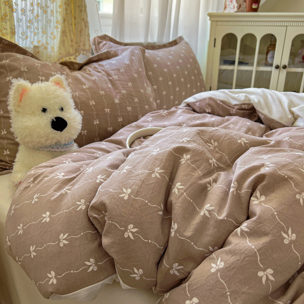 91家纺网 家纺一手货源 找家纺 亨通家纺 2025新款爆款韩国小布袋古法水洗棉云感棉四件套【提供买家秀】 情意结-咖