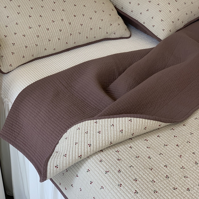 91家纺网 家纺一手货源 找家纺 汇庭 2025新款亲肤舒适全棉纯棉床盖三件套 车厘子