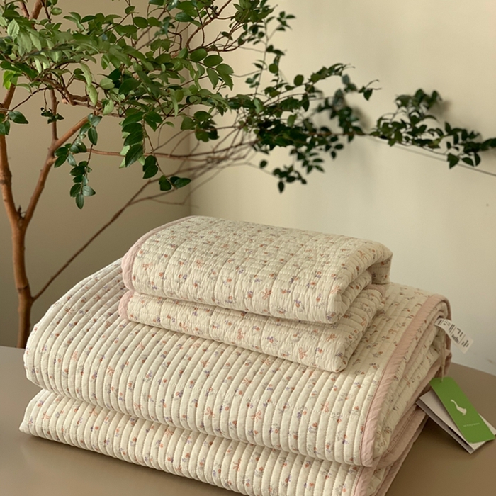 91家纺网 家纺一手货源 找家纺 汇庭 2025新款亲肤舒适全棉纯棉床盖三件套 蝶雅