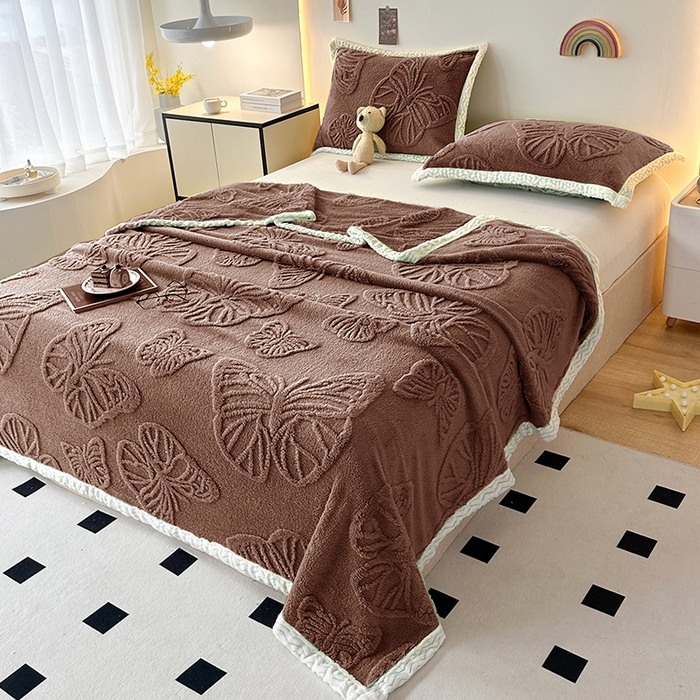 栩裕纺织 2025新款塔芙绒蝴蝶提花毛毯包边款 红咖