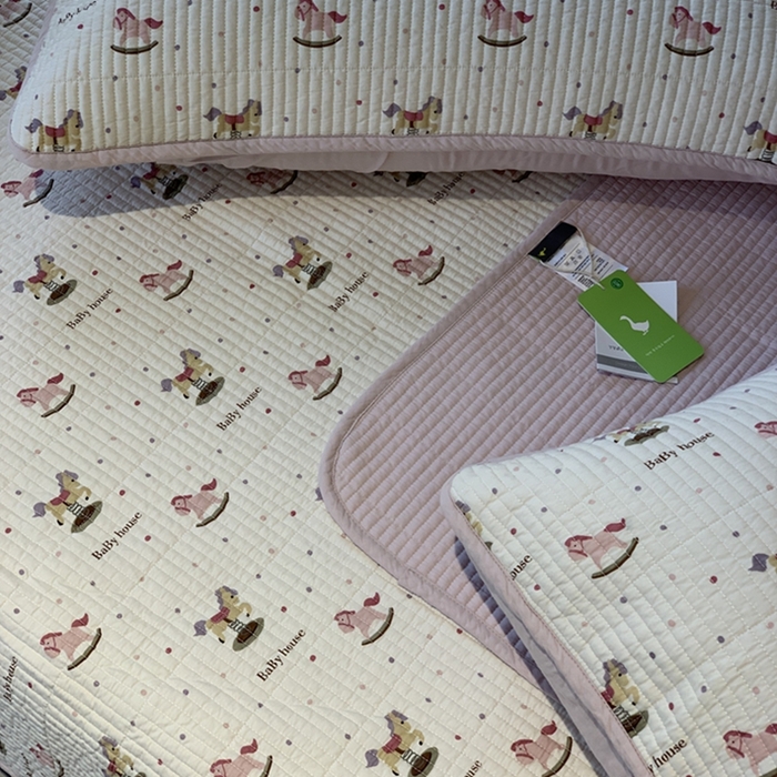 91家纺网 家纺一手货源 找家纺 汇庭 2025新款亲肤舒适全棉纯棉床盖三件套 奇奇小马