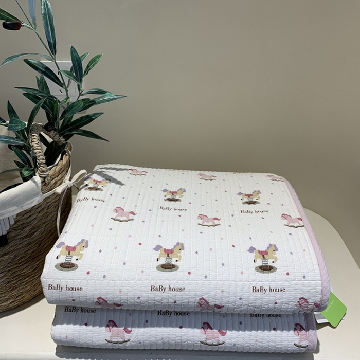 91家纺网 家纺一手货源 找家纺 汇庭 2025新款亲肤舒适全棉纯棉床盖三件套 奇奇小马