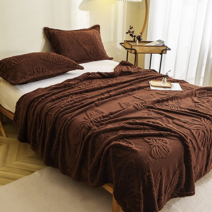 91家纺网 家纺一手货源 找家纺 （总）栩裕纺织 2024新款蝴蝶提花卷边款多功能毛毯