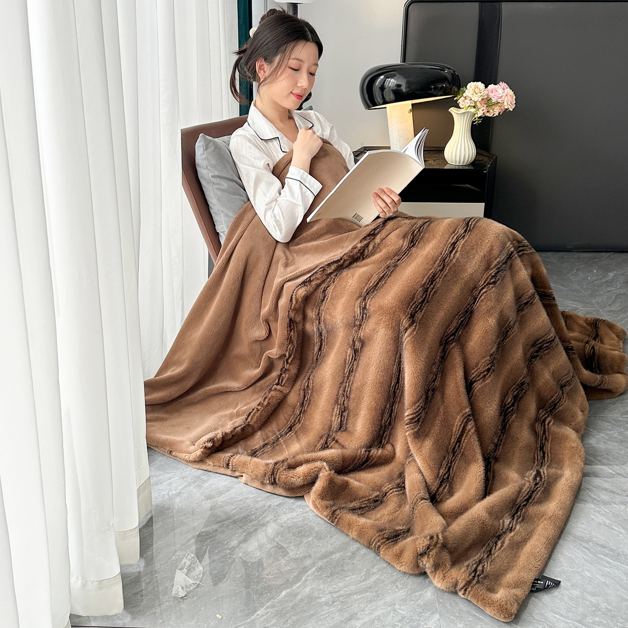 91家纺网 家纺一手货源 找家纺 （总）悦织湾家纺 2025新款轻奢大金狐貂绒毯云锦绒毛毯仿裘皮毯加厚保暖高品高质顺滑长毛绒盖毯毯子