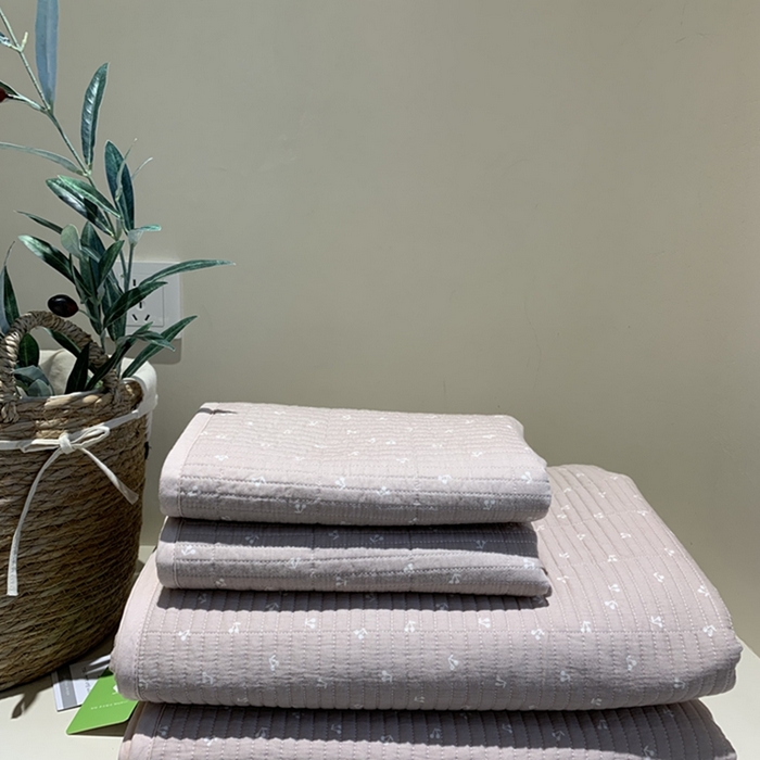 91家纺网 家纺一手货源 找家纺 汇庭 2025新款亲肤舒适全棉纯棉床盖三件套 樱桃粉