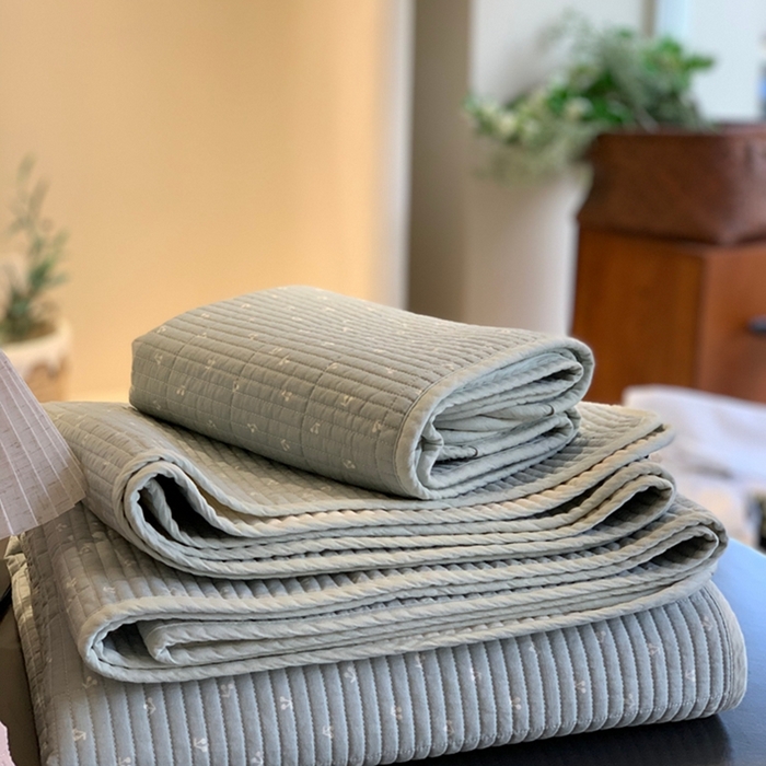 91家纺网 家纺一手货源 找家纺 汇庭 2025新款亲肤舒适全棉纯棉床盖三件套 樱桃蓝