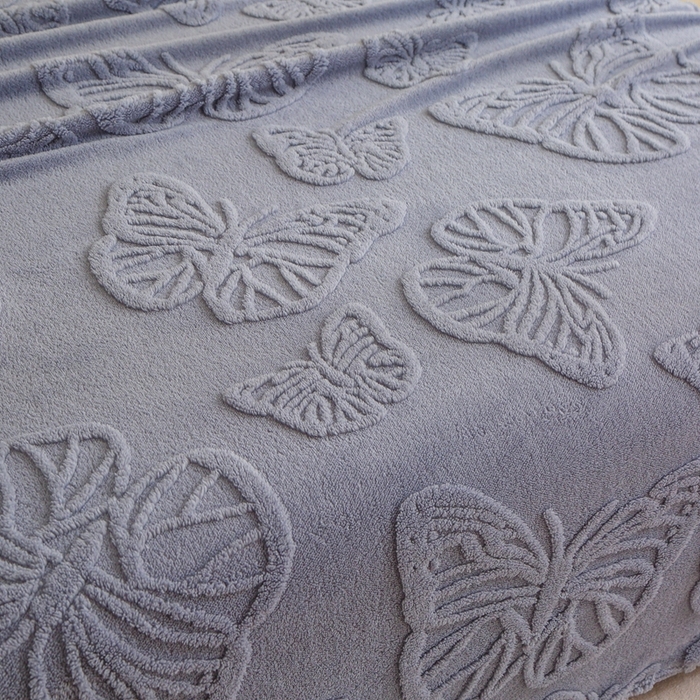 91家纺网 家纺一手货源 找家纺 栩裕纺织 2024新款蝴蝶提花卷边款多功能毛毯 蓝灰-卷边款