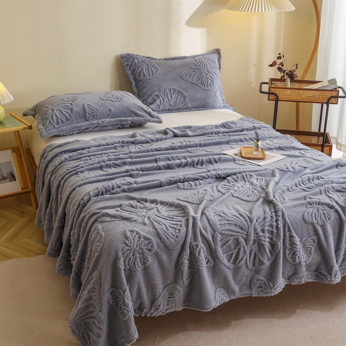 91家纺网 家纺一手货源 找家纺 栩裕纺织 2024新款蝴蝶提花卷边款多功能毛毯 蓝灰-卷边款