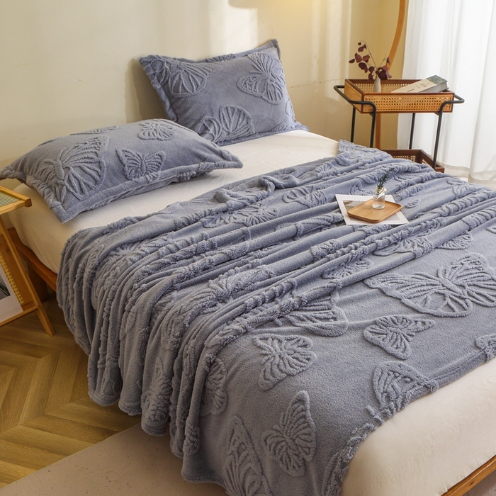 91家纺网 家纺一手货源 找家纺 栩裕纺织 2024新款蝴蝶提花卷边款多功能毛毯 蓝灰-卷边款