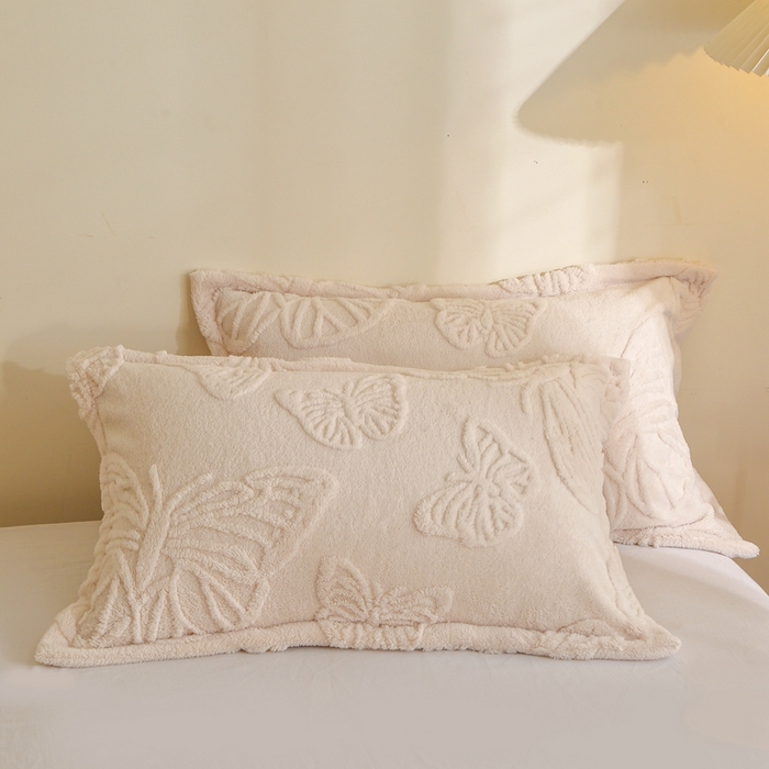 91家纺网 家纺一手货源 找家纺 栩裕纺织 2024新款蝴蝶提花卷边款多功能毛毯 米杏色-卷边款