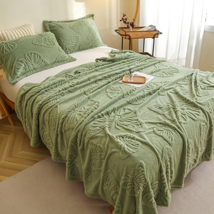 91家纺网 家纺一手货源 找家纺 栩裕纺织 2024新款蝴蝶提花卷边款多功能毛毯 抹茶绿-卷边款