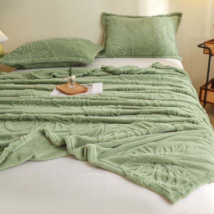 91家纺网 家纺一手货源 找家纺 栩裕纺织 2024新款蝴蝶提花卷边款多功能毛毯 抹茶绿-卷边款
