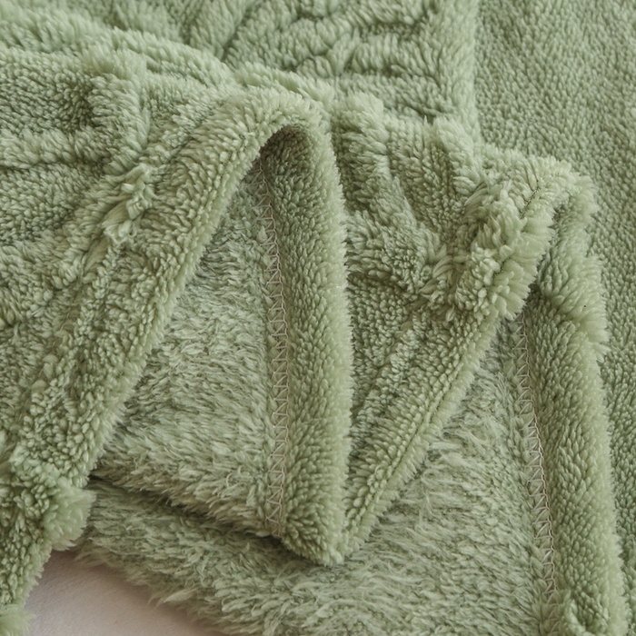 91家纺网 家纺一手货源 找家纺 栩裕纺织 2024新款蝴蝶提花卷边款多功能毛毯 抹茶绿-卷边款