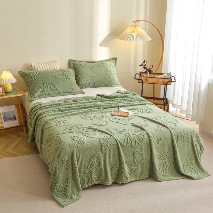 91家纺网 家纺一手货源 找家纺 栩裕纺织 2024新款蝴蝶提花卷边款多功能毛毯 抹茶绿-卷边款