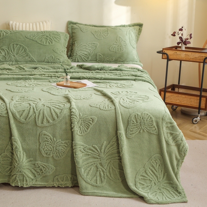 91家纺网 家纺一手货源 找家纺 栩裕纺织 2024新款蝴蝶提花卷边款多功能毛毯 抹茶绿-卷边款