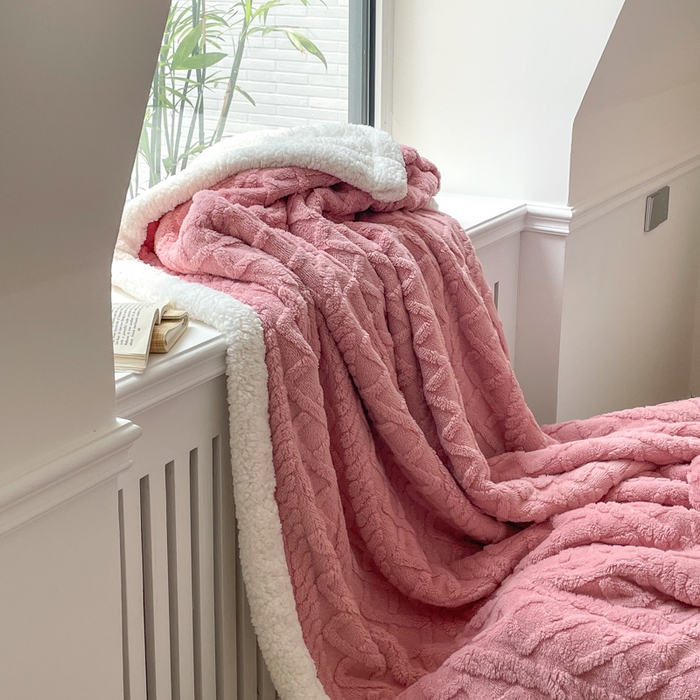 91家纺网 家纺一手货源 找家纺 （总）栩裕纺织2025新款塔夫绒&羊羔绒毛毯家用毯子