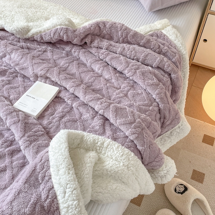 91家纺网 家纺一手货源 找家纺 栩裕纺织2025新款塔夫绒&羊羔绒毛毯家用毯子 塔夫绒-豆沙紫