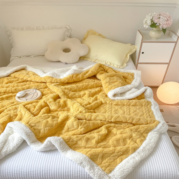 91家纺网 家纺一手货源 找家纺 栩裕纺织2025新款塔夫绒&羊羔绒毛毯家用毯子 塔夫绒-黄