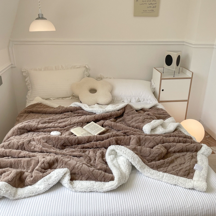 91家纺网 家纺一手货源 找家纺 栩裕纺织2025新款塔夫绒&羊羔绒毛毯家用毯子 塔夫绒-咖