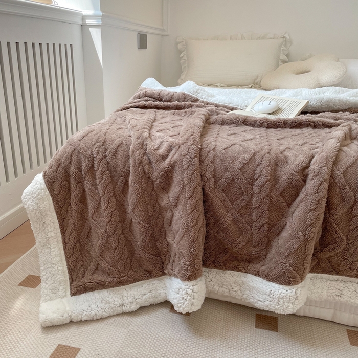91家纺网 家纺一手货源 找家纺 栩裕纺织2025新款塔夫绒&羊羔绒毛毯家用毯子 塔夫绒-咖