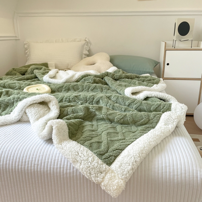 91家纺网 家纺一手货源 找家纺 栩裕纺织2025新款塔夫绒&羊羔绒毛毯家用毯子 塔夫绒-抹茶绿