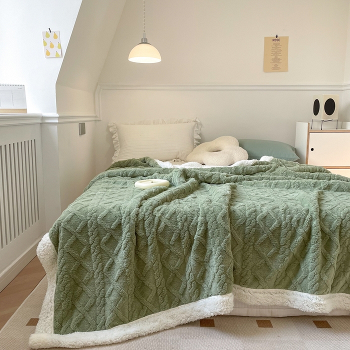 91家纺网 家纺一手货源 找家纺 栩裕纺织2025新款塔夫绒&羊羔绒毛毯家用毯子 塔夫绒-抹茶绿