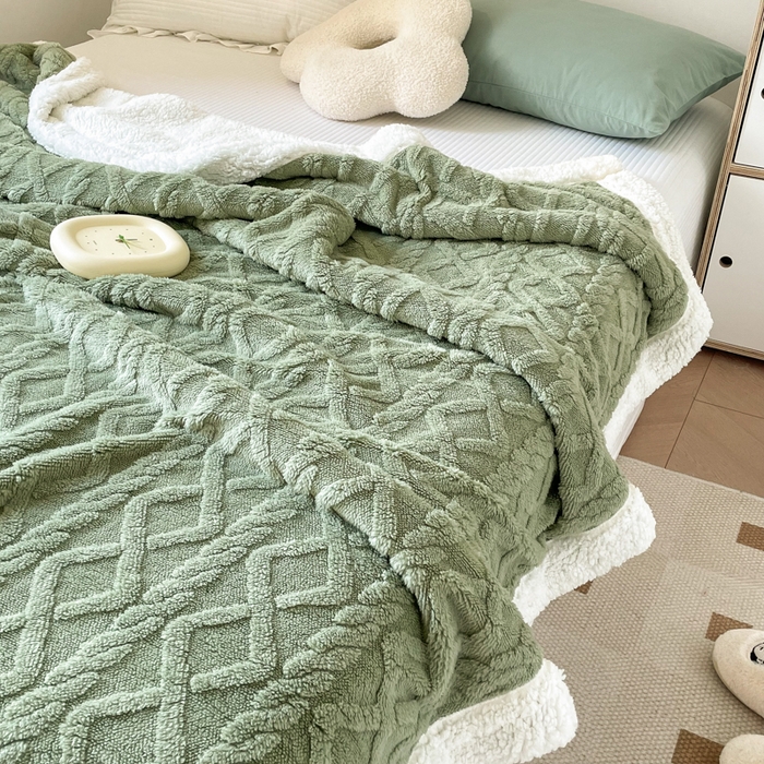 91家纺网 家纺一手货源 找家纺 栩裕纺织2025新款塔夫绒&羊羔绒毛毯家用毯子 塔夫绒-抹茶绿