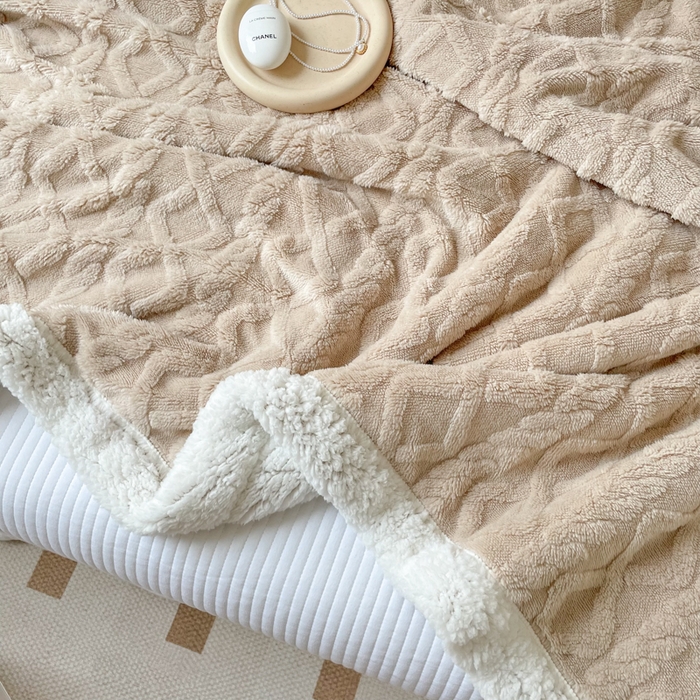 91家纺网 家纺一手货源 找家纺 栩裕纺织2025新款塔夫绒&羊羔绒毛毯家用毯子 塔夫绒-浅咖