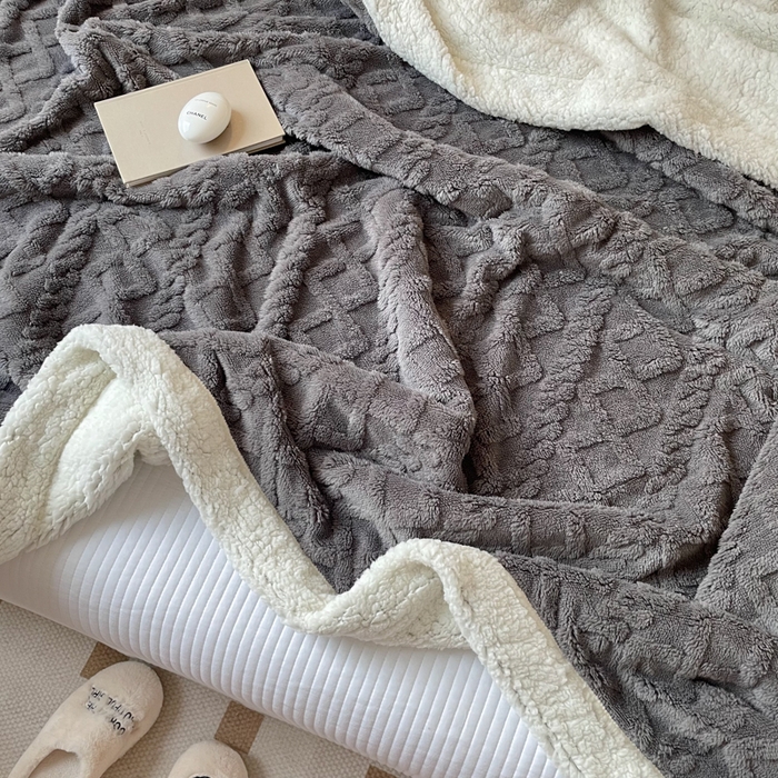 91家纺网 家纺一手货源 找家纺 栩裕纺织2025新款塔夫绒&羊羔绒毛毯家用毯子 塔夫绒-绅士灰