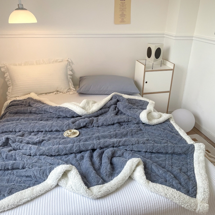 91家纺网 家纺一手货源 找家纺 栩裕纺织2025新款塔夫绒&羊羔绒毛毯家用毯子 塔夫绒-星空蓝