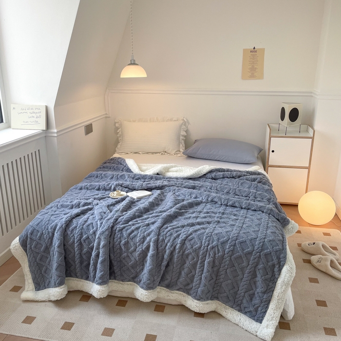 91家纺网 家纺一手货源 找家纺 栩裕纺织2025新款塔夫绒&羊羔绒毛毯家用毯子 塔夫绒-星空蓝