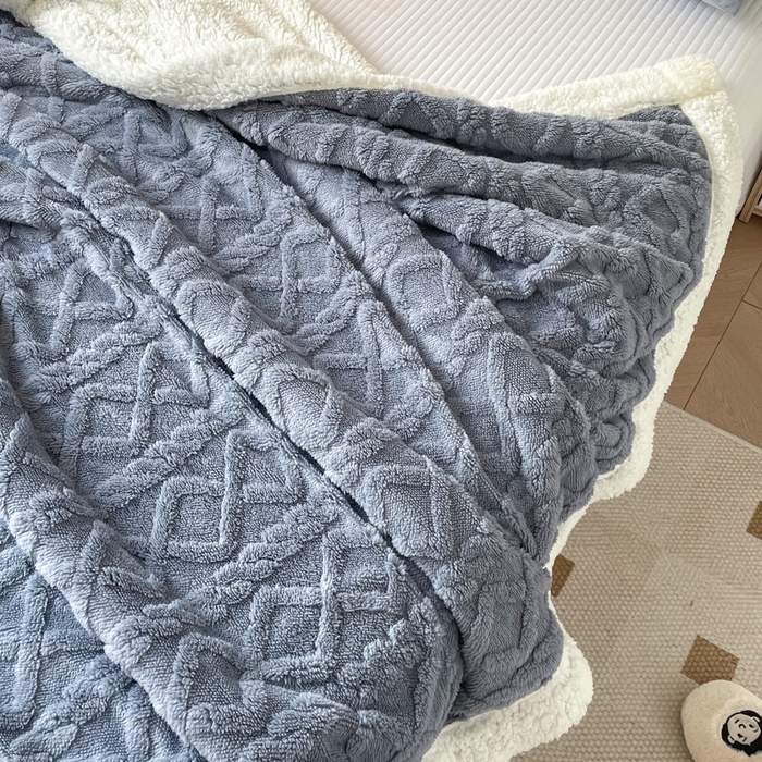 91家纺网 家纺一手货源 找家纺 栩裕纺织2025新款塔夫绒&羊羔绒毛毯家用毯子 塔夫绒-星空蓝